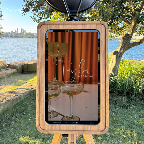 Custom event screen personalized for a couple